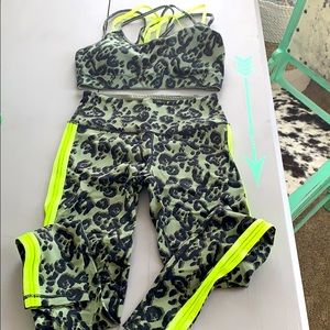 Victoria Secret Sport Leggings & Sports Bra